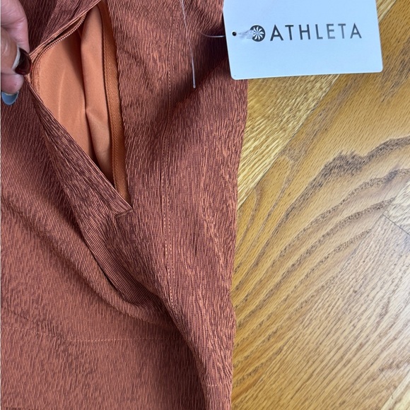 Short Athleta Brown Athletic Shorts with Elastic Waistband - Picture 3 of 6